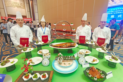 做強(qiáng)餐飲產(chǎn)業(yè)，提升餐飲服務(wù)核心價(jià)值